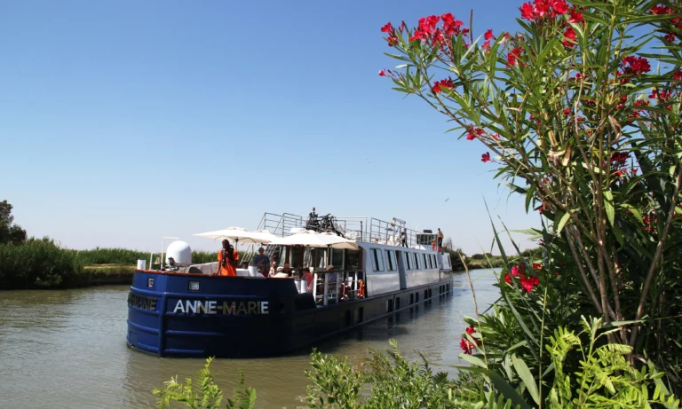 Cruise & Ferry, FR: Discovering France’s Scenic Waterways and Island Routes