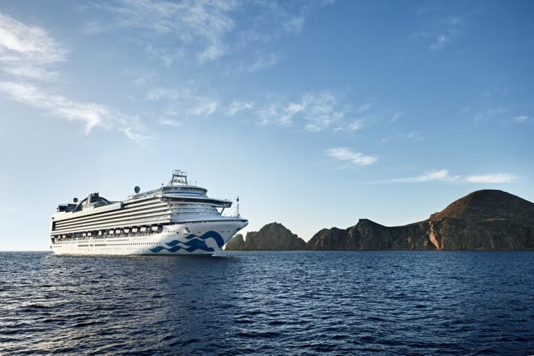 Cruise & Ferry, MX: Sailing Mexico’s Seas, Islands, and Coastal Wonders